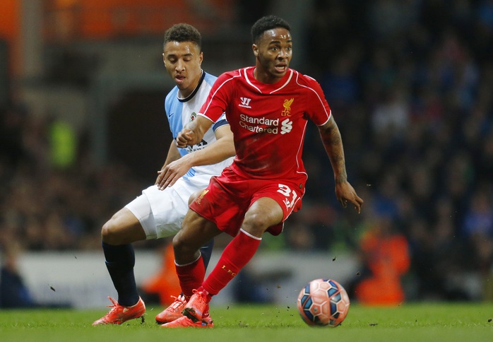 Sterling chơi hiệu quả trong màu áo Liverpool