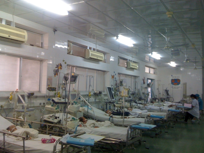 Trẻ em điều trị sốt xuất huyết tại Bệnh viện Nhi Đồng 2, TP HCM Ảnh: NGUYỄN THẠNH