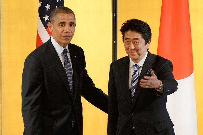 Tổng thống Mỹ Barack Obama (trái) và Thủ tướng Nhật Bản Shinzo Abe sẽ bàn chuyện hợp tác an ninh, thương mại tại Nhà Trắng vào tuần tớiẢnh: Bloomberg