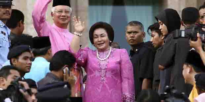 Thủ tưởng Najib Razak và vợ, bà Rosmah MansorẢnh: AP