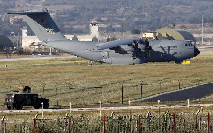 Một máy bay vận tải quân sự Thổ Nhĩ Kỳ tại căn cứ không quân  Incirlik ở TP Adana  Ảnh: Reuters