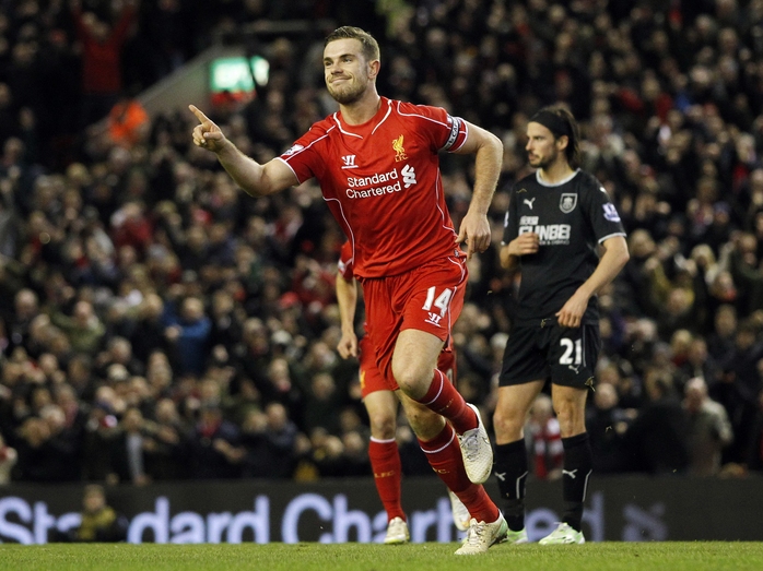 Sự tiến bộ nhanh của đội trưởng J.Henderson là một trong những yếu tố giúp Liverpool thăng hoa kể từ đầu năm 2015
Ảnh: REUTERS