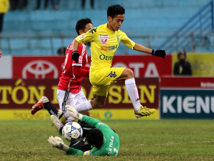 Văn Quyết của Hà Nội T&T trong trận lượt đi thắng Đồng Nai 2-0Ảnh: Hải Anh