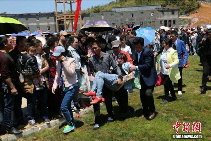 ...khiến 2 người chết và 48 người bị thương. Ảnh: Chinanews