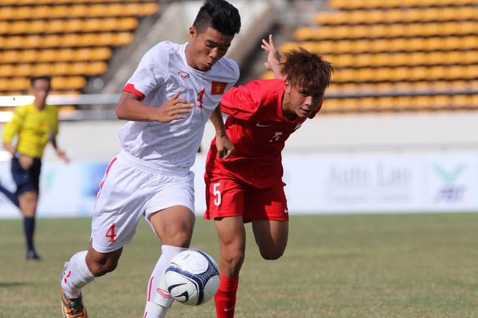 Đức Chinh (trái) là chân sút được kỳ vọng nhất của U20 Việt Nam