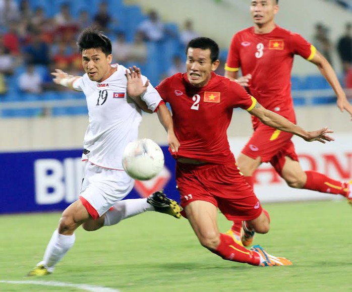 Các hậu vệ Việt Nam chơi kiên cường trước Triều Tiên