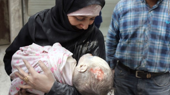 
Nhu cầu chăm sóc y tế của người dân Aleppo ngày càng cao. Ảnh: CNN
