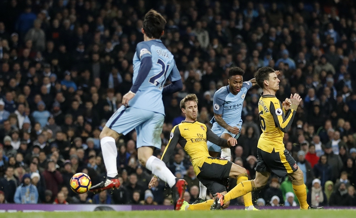 
Sterling trong pha ghi bàn thứ hai cho Man City
