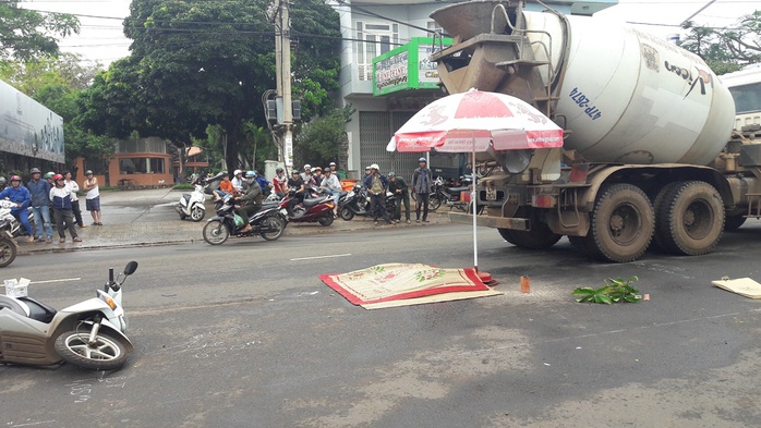 
Hiện trường vụ tai nạn làm nhân viên ngân hàng tử vong
