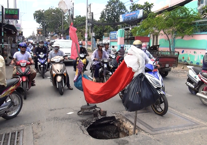 
Hiện trường hố tử thần
