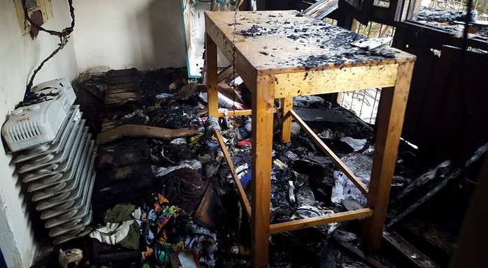 
Nhiều đồ đạc trong căn nhà bị cháy bị thiêu rụi
