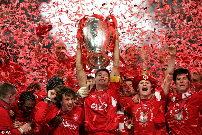 
Gerrard vô địch Champions League cùng Liverpool năm 2005
