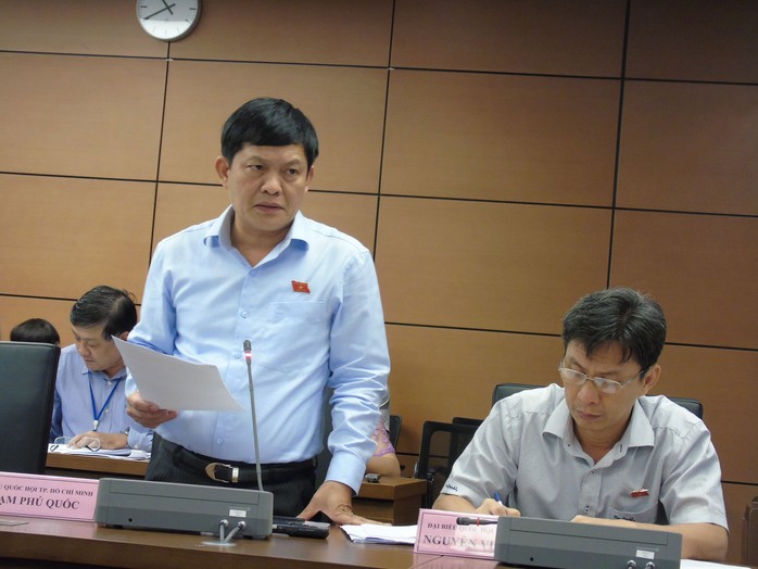 Ông Phạm Phú Quốc phát biểu trong phiên thảo luận tổ ở một kỳ họp Quốc hội Ảnh: VĂN DUẨN