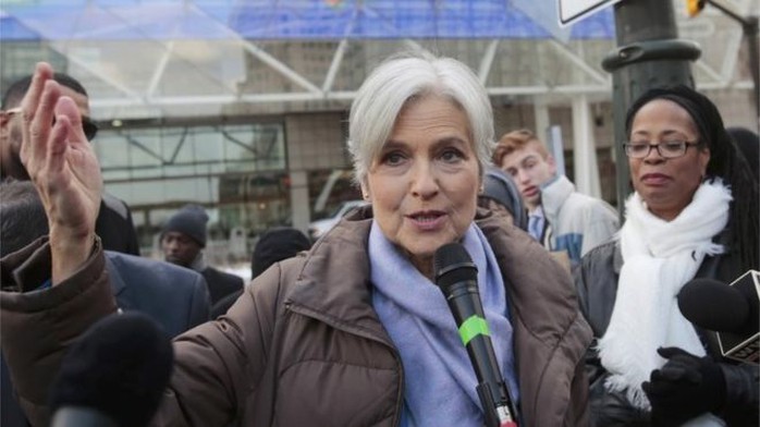 
Bà Jill Stein, người nộp đơn yêu cầu kiểm phiếu lại tại 3 bang. Ảnh: REUTERS
