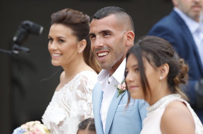 Lễ cưới của Tevez diễn ra ở Uruguay hôm 23-12