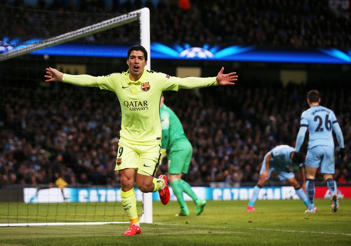 Suarez ma mãnh sẽ là hiểm họa cho hàng thủ Man CityẢnh: REUTERS