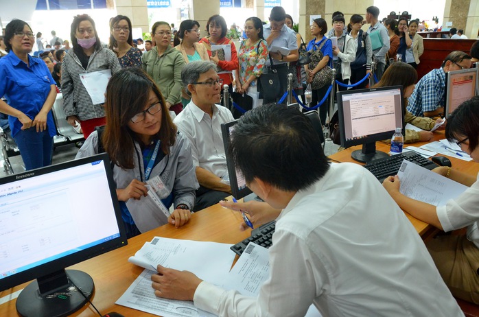 
Dù đã được cải thiện nhưng doanh nghiệp vẫn than phiền về thủ tục thuế Ảnh: Tấn Thạnh
