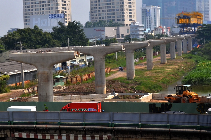 Trong 10 năm tới, TP HCM dự kiến cần 1 triệu tỉ đồng cho riêng hạ tầng giao thôngẢnh: Tấn Thạnh