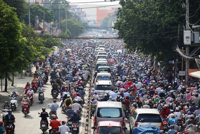 
Giao thông trên đường Phan Văn Trị (quận Gò Vấp, TP HCM) luôn bị ùn ứẢnh: GIA MINH
