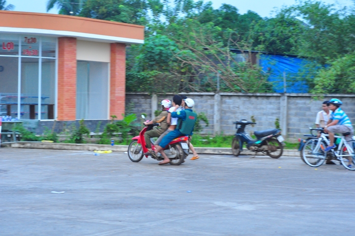 
Đến 11 giờ ngày 24-10, đã có 330 người đã được đưa trở lại trại cai nghiện tỉnh Đồng Nai (đóng trên địa bàn huyện Xuân Lộc)
