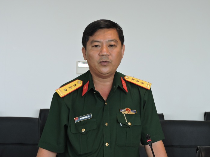 Thượng tá Nguyễn Hoàng Tấn thông tin về vụ máy bay rơi