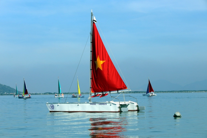 Thuyền đua là loại thuyền 2 thân (catamaran) được làm bằng công nghệ PPC do Công ty CP Công nghệ Việt Séc tự nghiên cứu và chế tạoẢnh: Ngọc Linh