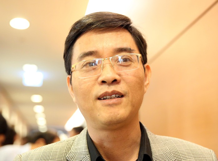 
TS Hoàng Quang Hàm, Uỷ viên Thường trực Uỷ ban Tài chính Ngân sách của QH
