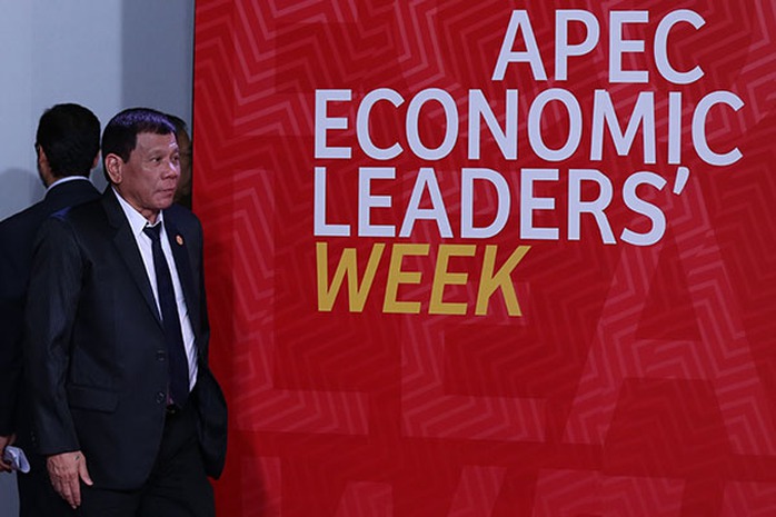 
Tổng thống Philippines Rodrigo Duterte tại Hội nghị Thượng đỉnh Diễn đàn Hợp tác Kinh tế châu Á - Thái Bình Dương (APEC) ở Peru hôm 19-11. Ảnh: Presidential Photo
