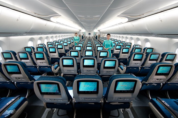 
Đội máy bay thế hệ mới gồm 4 chiếc A350, 8 chiếc B787-9 với trang thiết bị nội thất hiện đại, tinh tế
