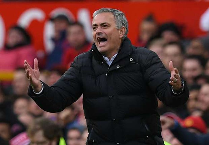 HLV Mourinho một lần nữa tiếc nuối vì M.U không thắng