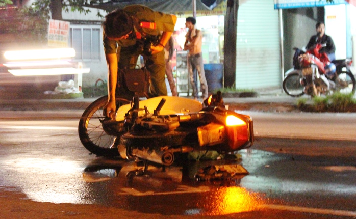 
Xe máy nạn nhân tại hiện trường
