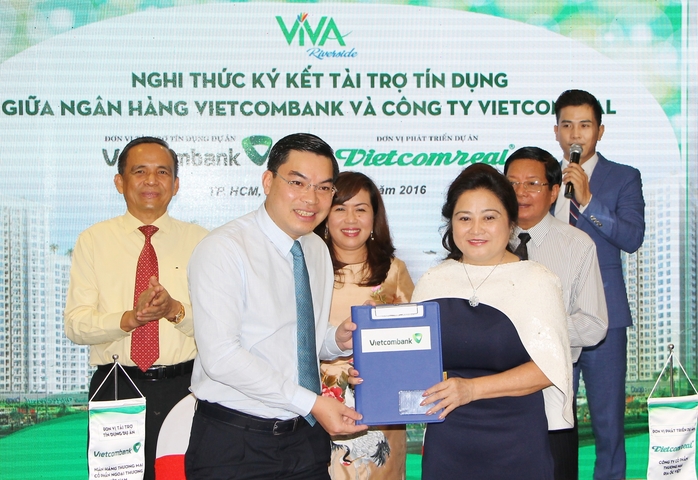 
Ký kết tài trợ tín dụng giữa Vietcombank và Vietcomreal
