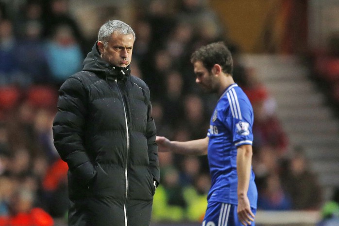 Mourinho và Mata lúc còn ở Chelsea