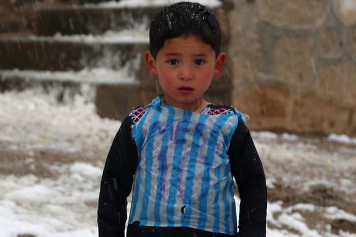 
Ahmadi với chiếc áo rác có dòng chữ Messi từng gây sốt mạng xã hội

