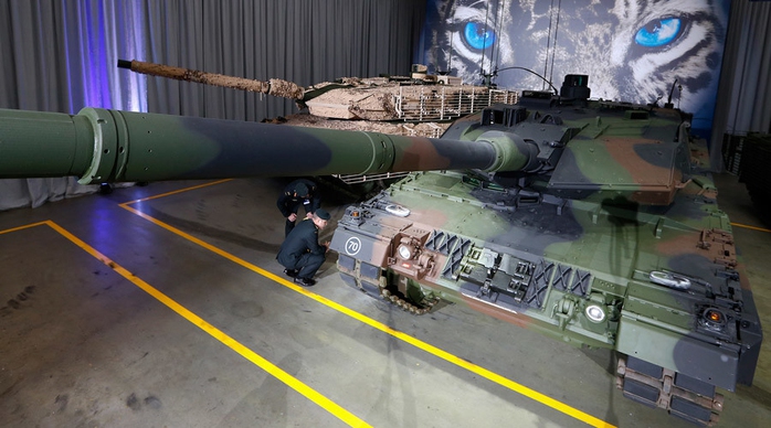 Đức chuẩn bị đưa xe tăng Leopard 2 hiện đại nhất và hơn 600 lính bộ binh đến LithuaniaẢnh: REUTERS