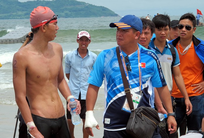 Huy Hoàng chỉ xếp thứ 4 nội dung bơi 10 km nam
