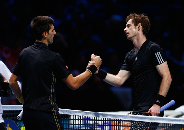 Djokovic có nguy cơ mất vị trí số 1 về tay Murray (phải) Ảnh: REUTERS
