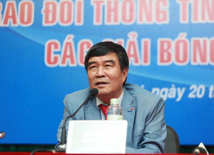 
Ông Nguyễn Xuân Gụ phát biểu tại buổi họp báo
