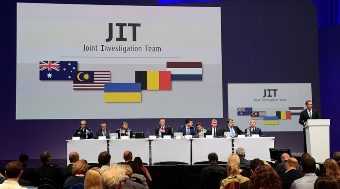 JIT thông báo kết quả điều tra vụ Mh17 bị bắn rơi ngày 28-9. Ảnh: RT