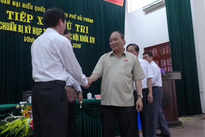 
Thủ tướng Nguyễn Xuân Phúc tiếp xúc cử tri huyện Vĩnh Bảo, TP Hải Phòng vào sáng 5-10 - Ảnh: Bảo Trân
