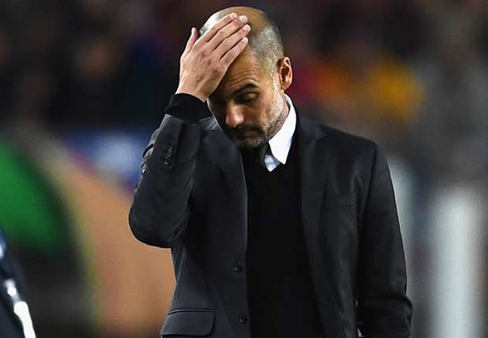 Pep Guardiola thất vọng trong ngày về Nou Camp