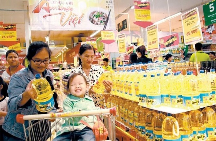 Hàng Việt đang bị động về vị trí của mình trong siêu thị ngoại. Ảnh: T.Tân