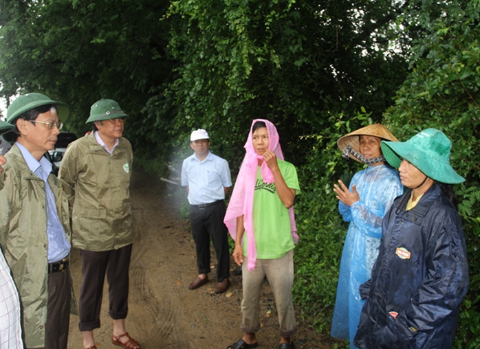 
Lãnh đạo tỉnh Ninh Thuận đã lập nhiều đoàn công tác xuống từng địa phương để chỉ đạo công tác chống lũ
