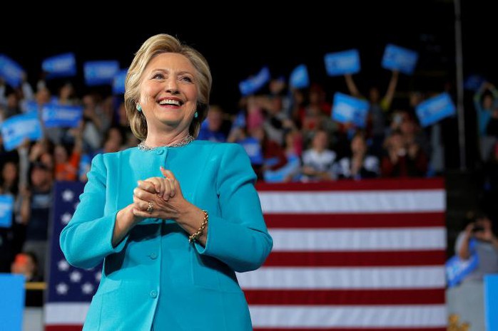 
Bà Clinton trong sự kiện tranh cử ở Cleveland, bang Ohio hôm 6-11. Ảnh: REUTERS
