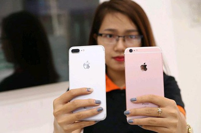 iPhone 7 32 GB xách tay có giá 15 triệu đồng
