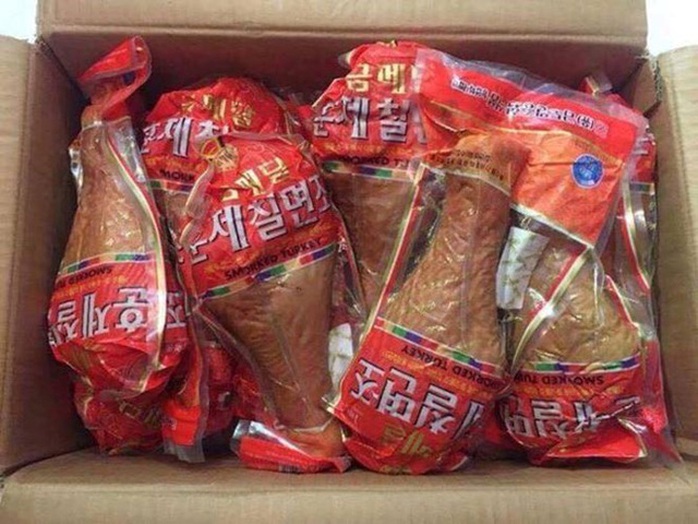 Mỗi chiếc đùi gà có trọng lượng khoảng 1kg
