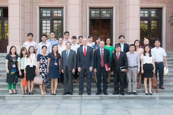 Đại sứ Osius gặp gỡ lãnh đạo và cán bộ Học viện Chính trị Quốc gia Hồ Chí Minh - Ảnh do Đại sứ quán Mỹ cung cấp