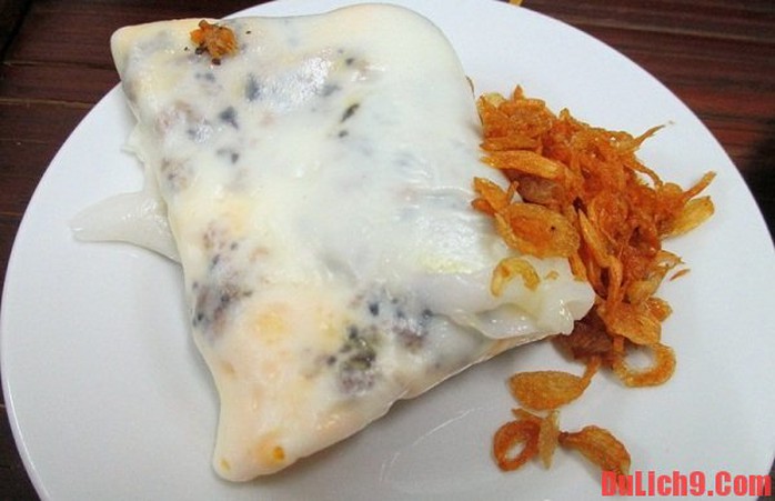 Bánh cuốn trứng – món ngon hấp dẫn nên thử khi du lịch Sài Gòn ở quận Bình Thạnh