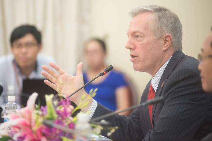 
Đại sứ Osius phát biểu về tương lai của mối quan hệ Mỹ - Việt Nam tại Học viện Chính trị Quốc gia Hồ Chí Minh - Ảnh: Đại sứ quán Mỹ cung cấp
