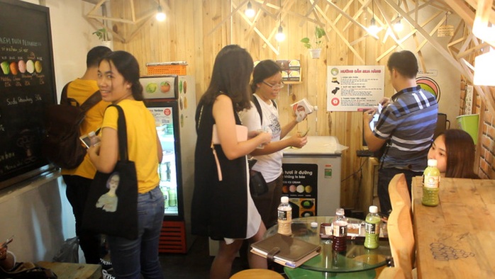 Với mô hình kinh doanh này, anh Hiệp cho biết không chỉ tiết kiệm được chi phí nhân lực mà còn mang đến một trải nghiệm mua hàng mới cho khách hàng